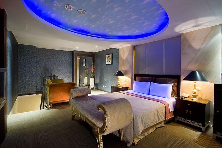 Room 38 of 54