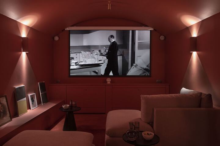 Room 42 of 59