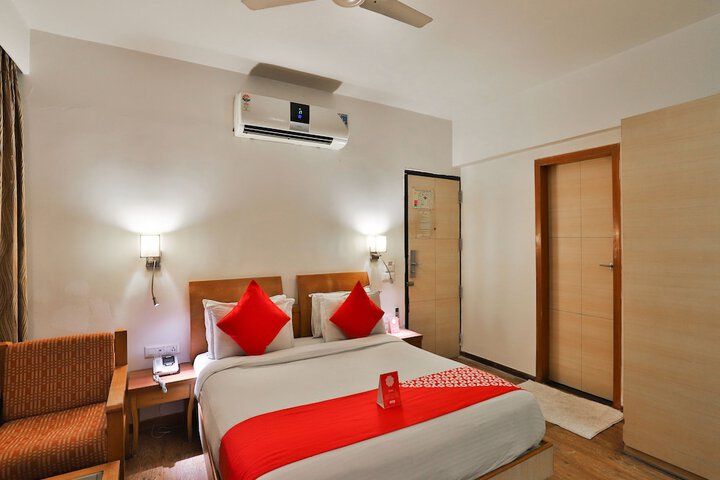 Room 15 of 30