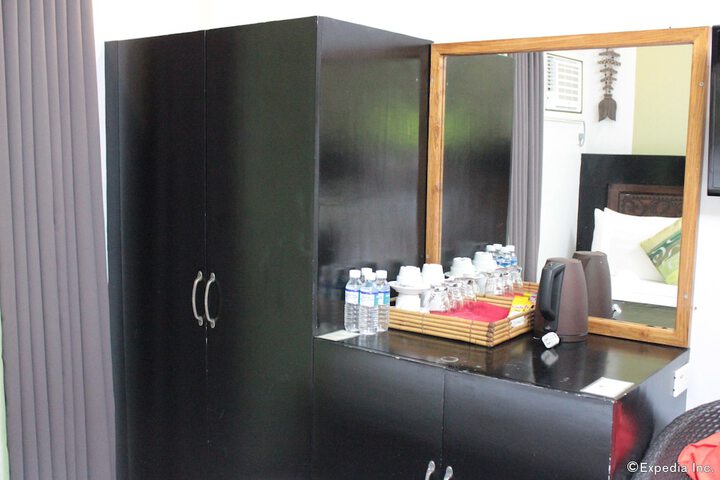 Room 21 of 42