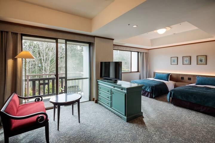 Room 4 of 62