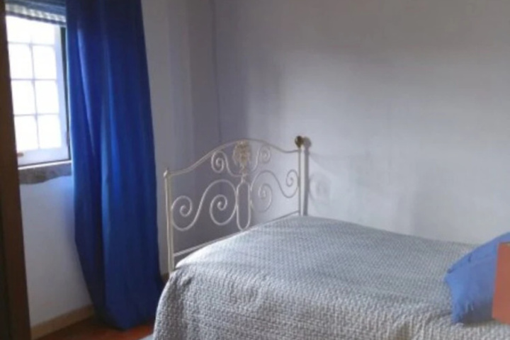 Room 6 of 17