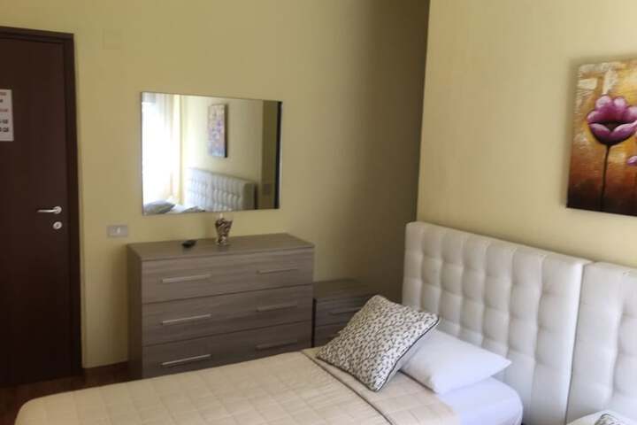 Room 4 of 57