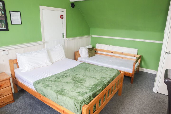 Room 65 of 100