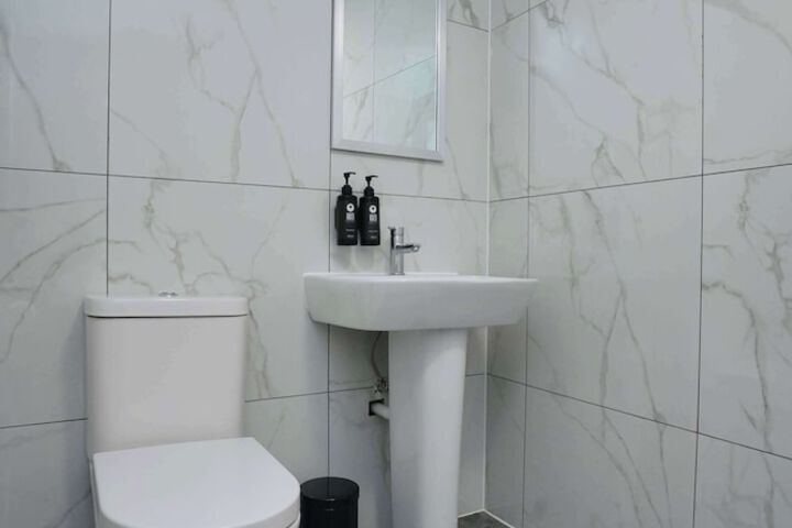 Room 101 of 295
