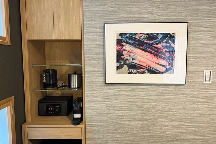 Room 17 of 60