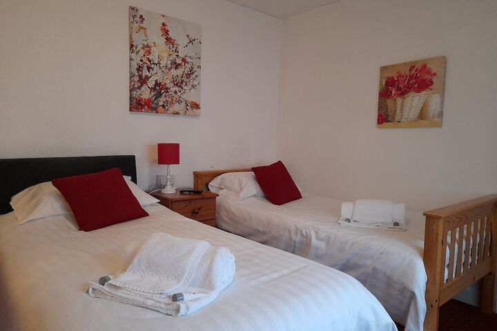Room 3 of 54
