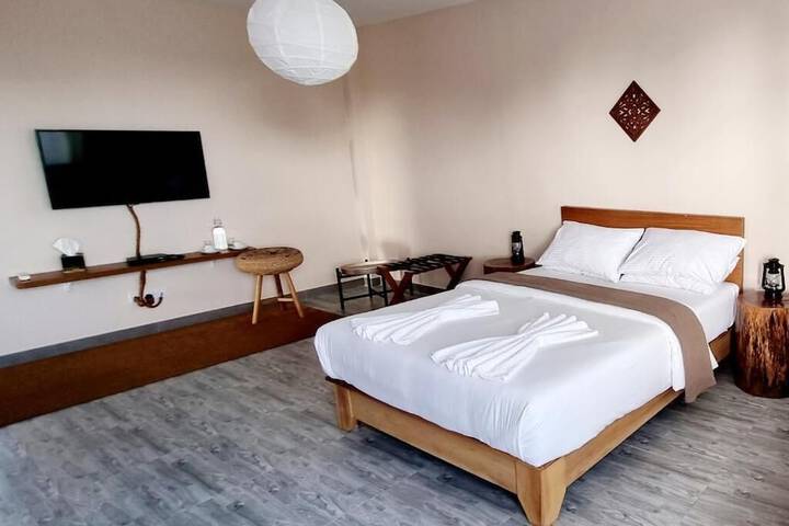 Room 9 of 14