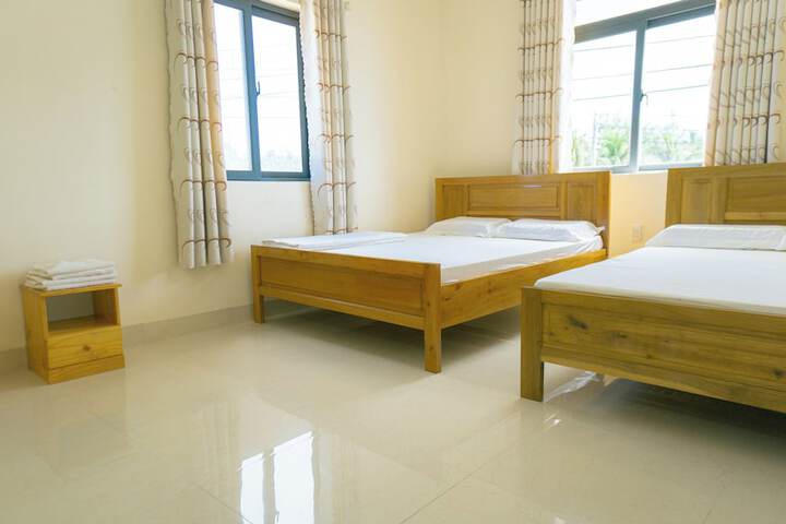 Room 9 of 23