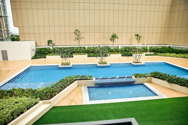 Pool 18 of 37
