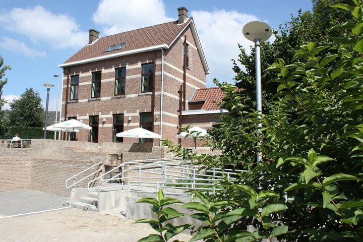 Photo 16