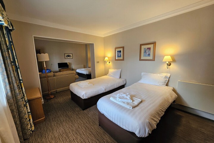 Room 8 of 29