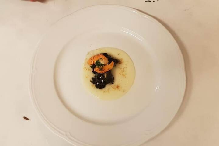 Dining 33 of 53