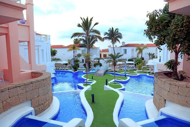 Pool 23 of 37