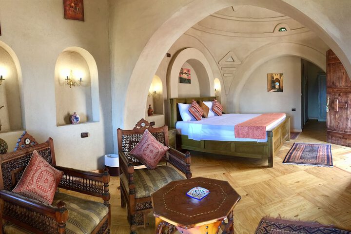 Room 47 of 193