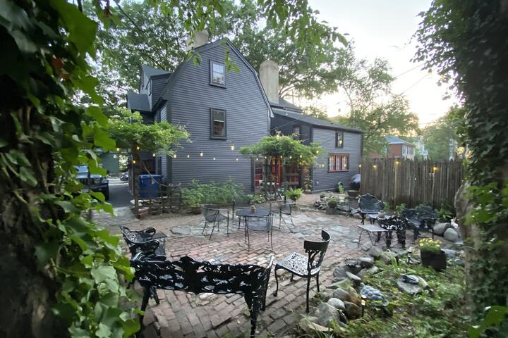 Hotel Exterior 39 of 41