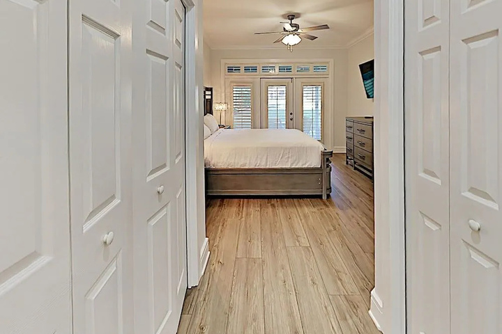 Room 3 of 16