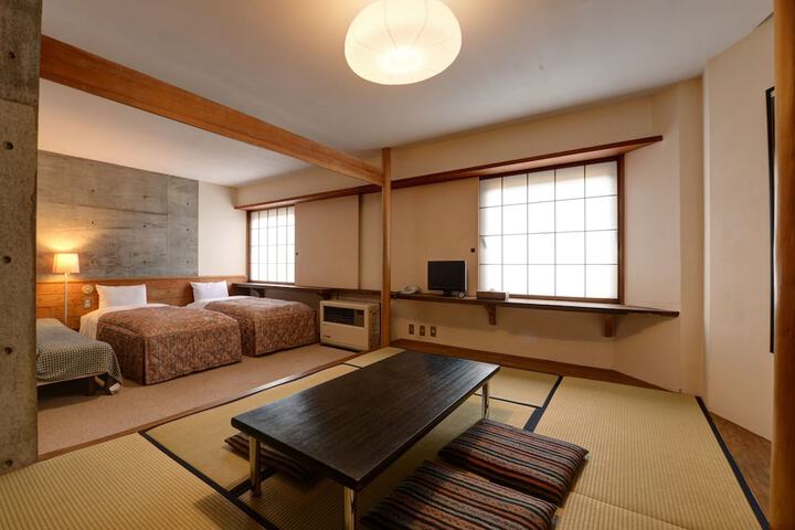 Room 25 of 115