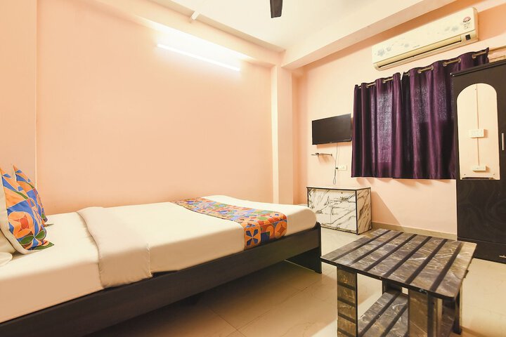 Room 14 of 21