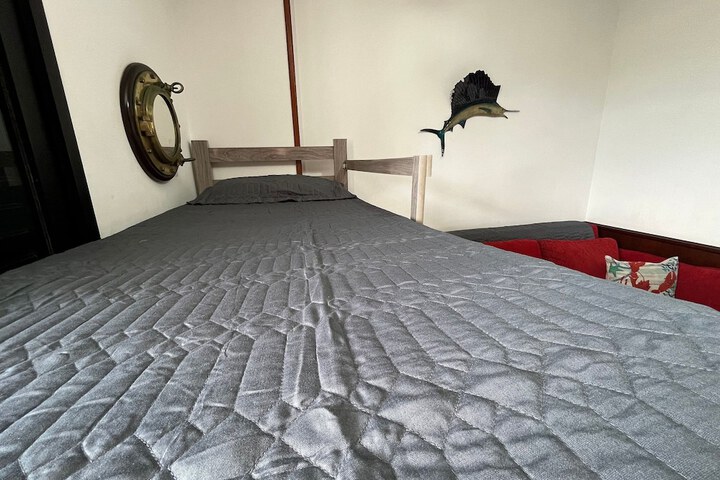 Room 27 of 487