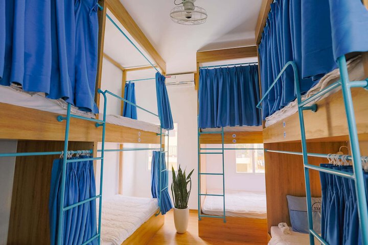Room 6 of 24