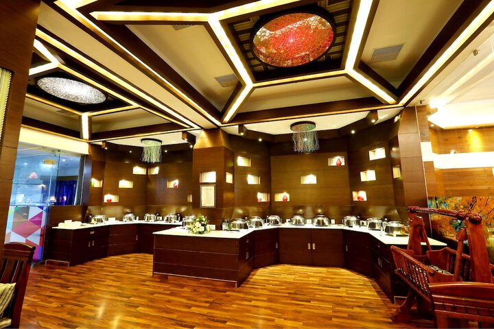 Dining Photos