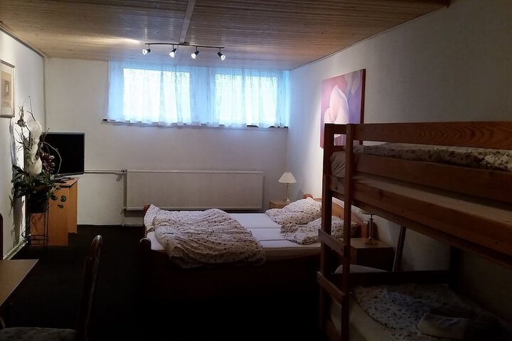Room 8 of 50