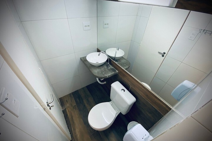 Room 26 of 42