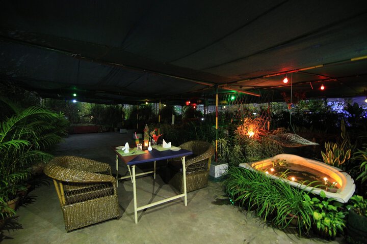 Dining 55 of 59