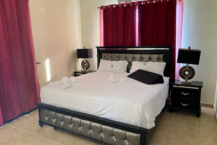 Room 7 of 25