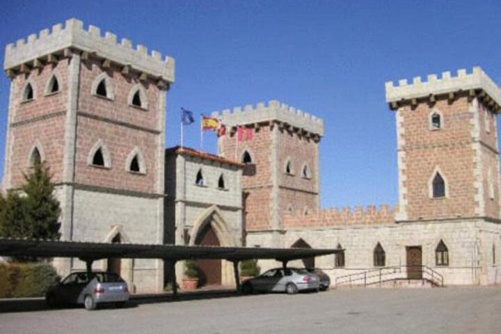 Exterior of El Torreon del Miguelete