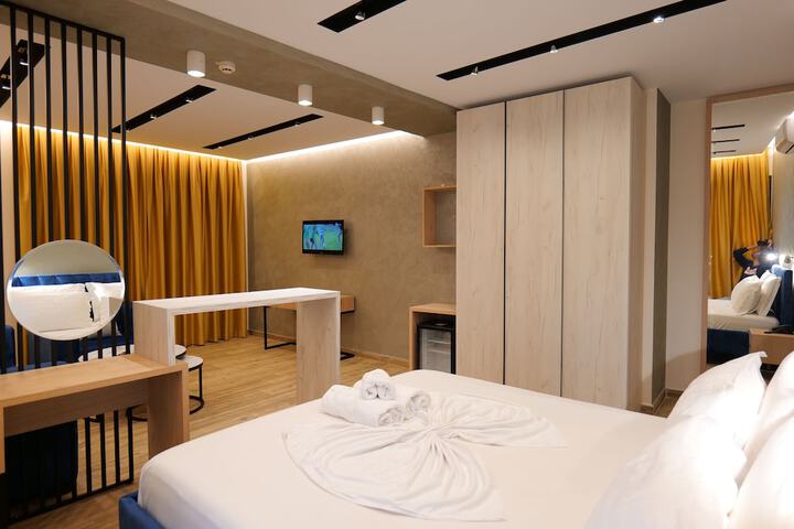 Room 25 of 126