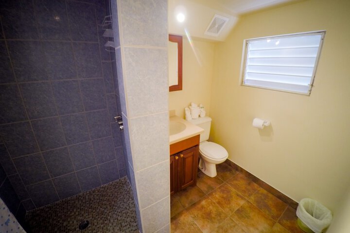 Room 152 of 258