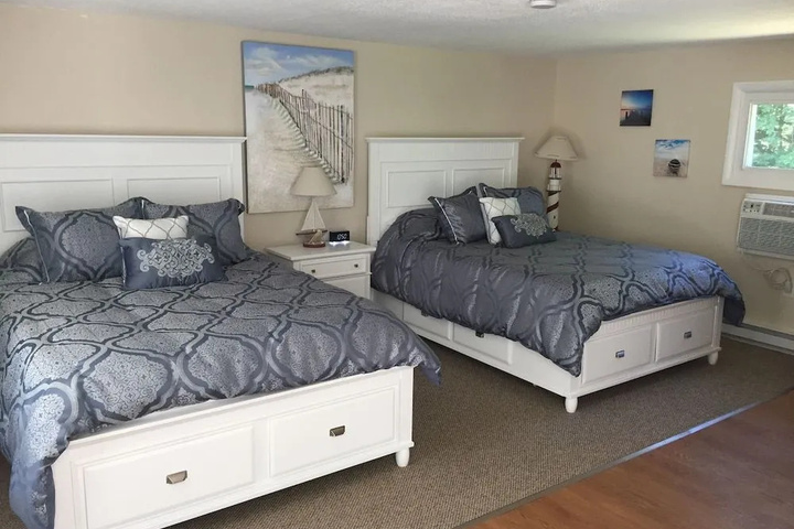 Room 4 of 14