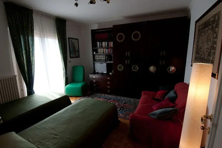Photo 6