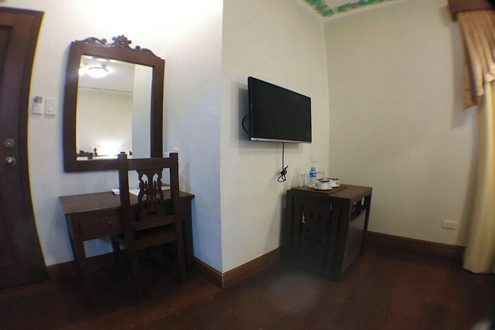 Room 22 of 50