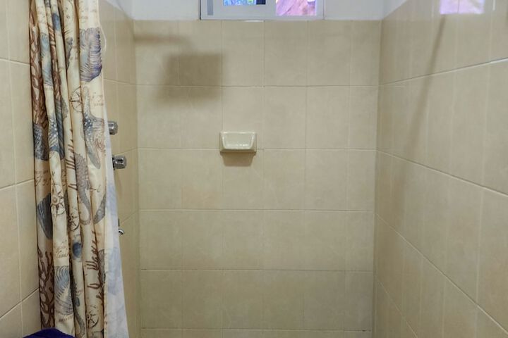 Room 143 of 172