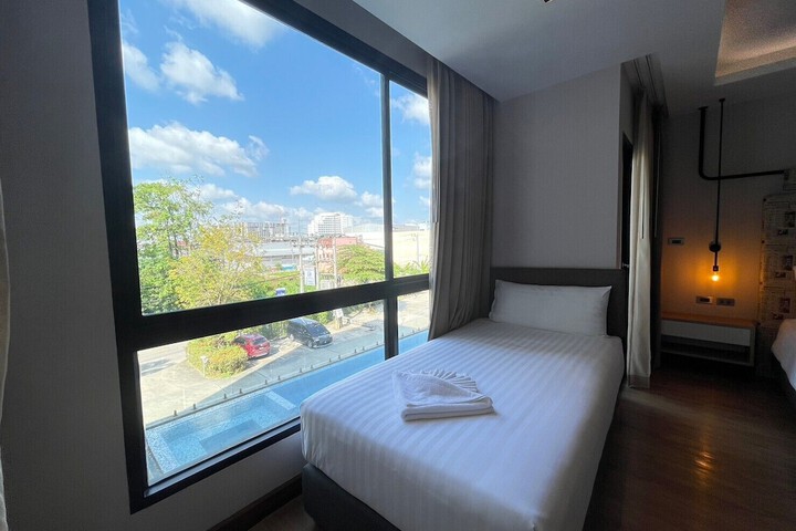 Room 38 of 121