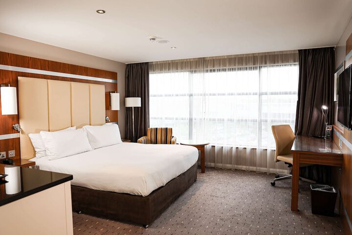 Room 16 of 121