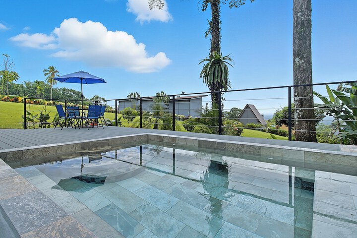 Pool 331 of 391