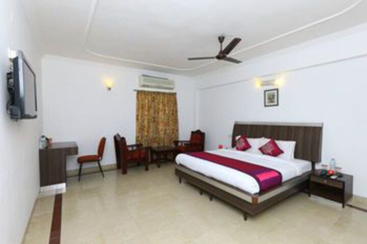 OYO 1443 Hotel Mount Heera