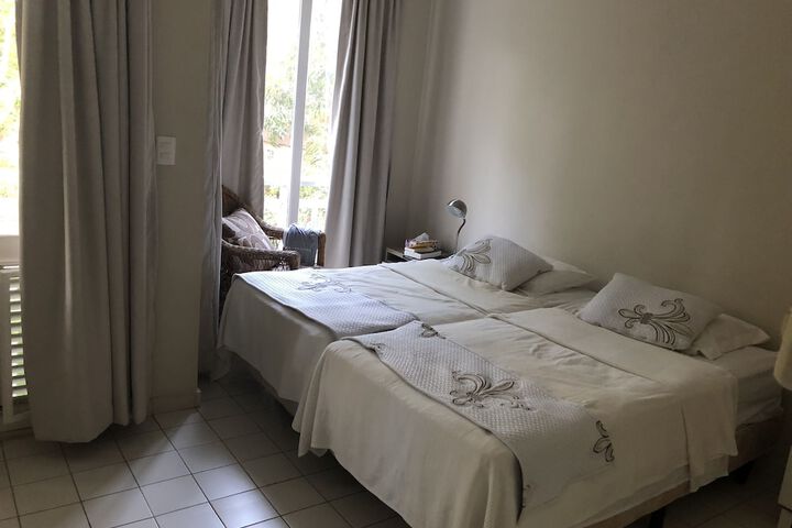 Room 10 of 101