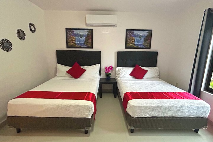 Room 32 of 50