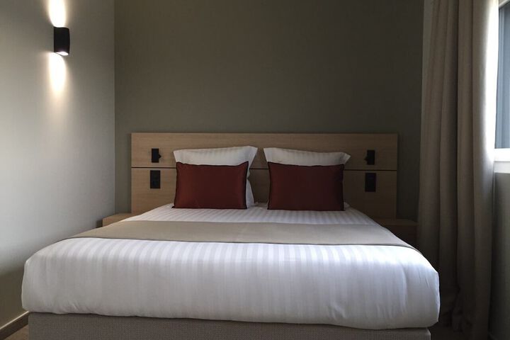 Room 9 of 56