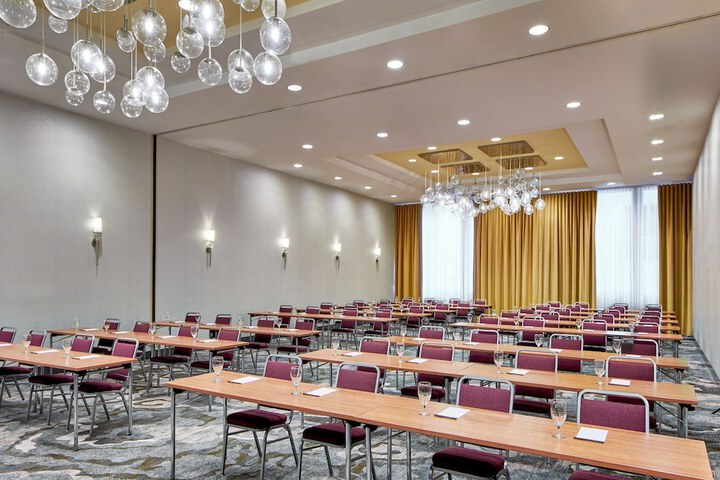 Meeting facility