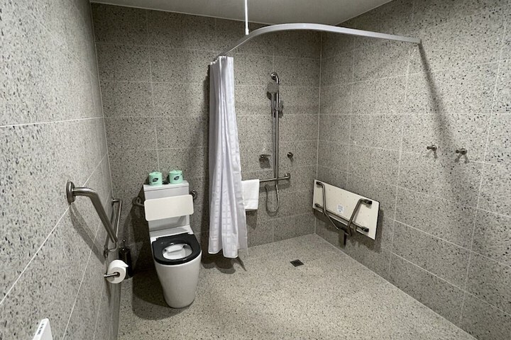 Room 30 of 36