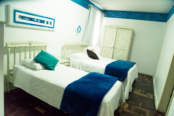 Room 45 of 133