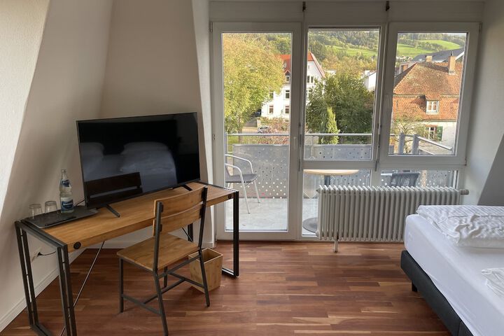 Room 14 of 21