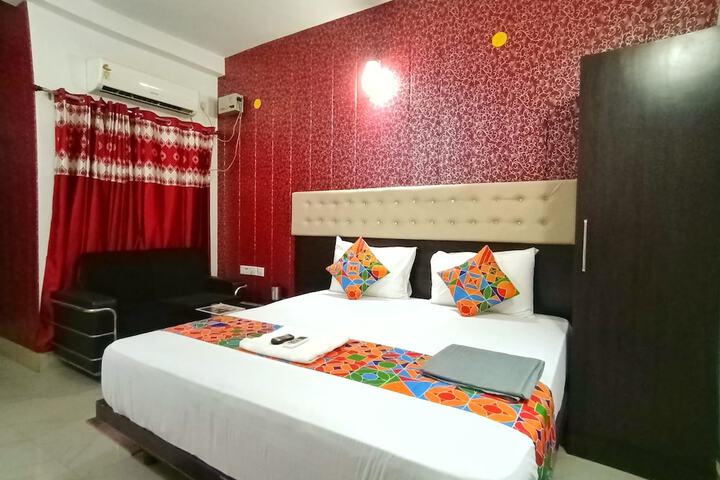 Room 10 of 37