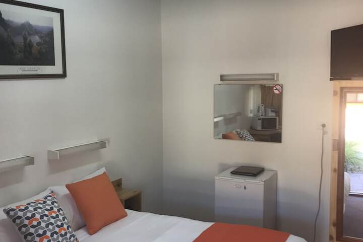 Room 10 of 46